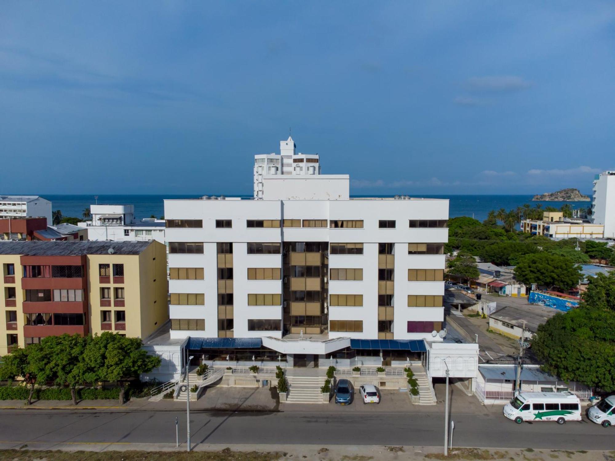 Hotel Axis Inn By Geh Suites, Santa Marta